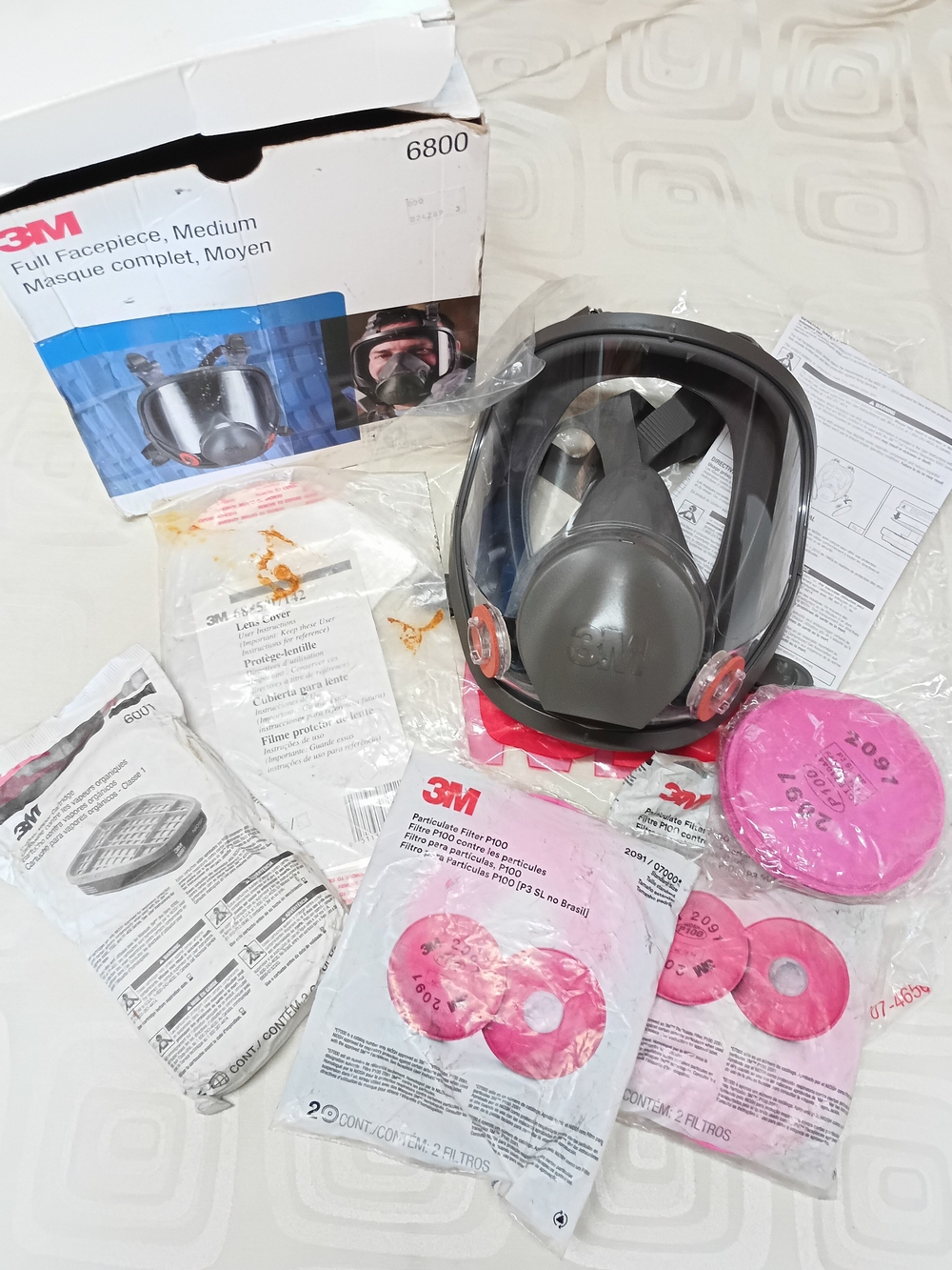 3M Full Face Respirator Medium Bundle-6 P100 Filters, 2 6001 Cartridges And Lens